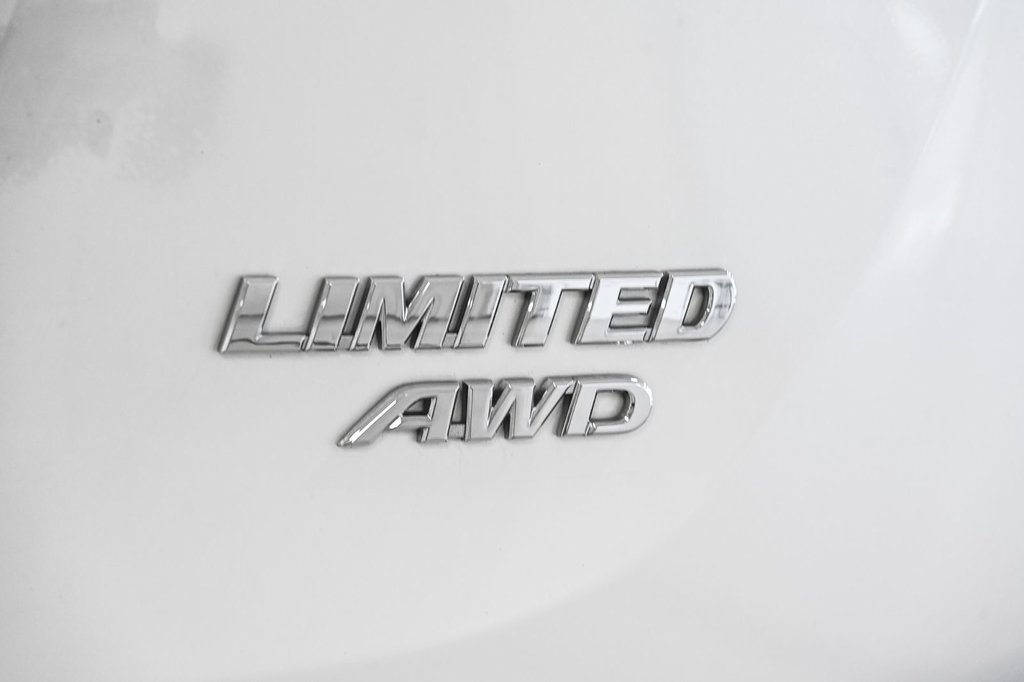 2015 Toyota RAV4 in Brossard, Quebec - 17 - w1024h768px