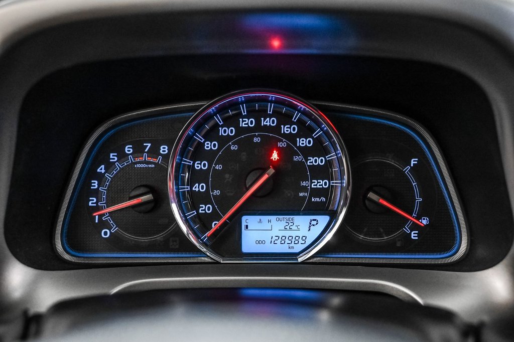 2015 Toyota RAV4 in Brossard, Quebec - 26 - w1024h768px