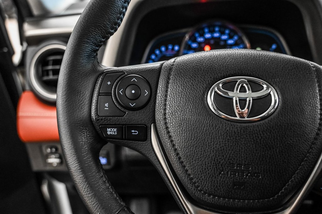 2015 Toyota RAV4 in Brossard, Quebec - 23 - w1024h768px