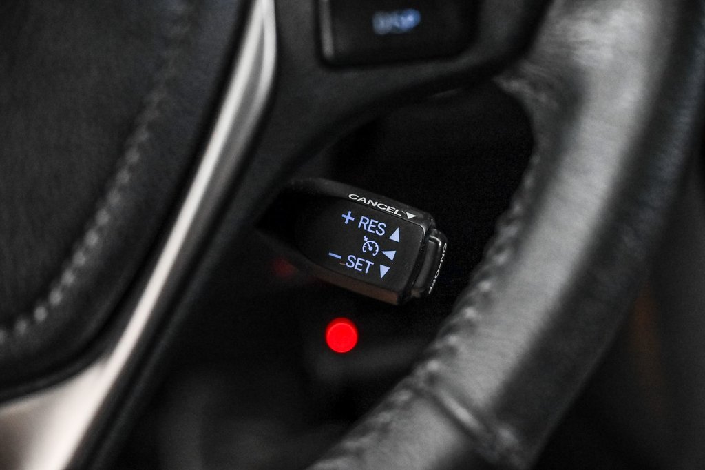 2015 Toyota RAV4 in Brossard, Quebec - 25 - w1024h768px