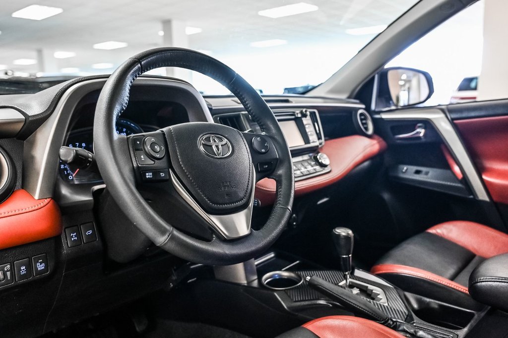 2015 Toyota RAV4 in Brossard, Quebec - 19 - w1024h768px