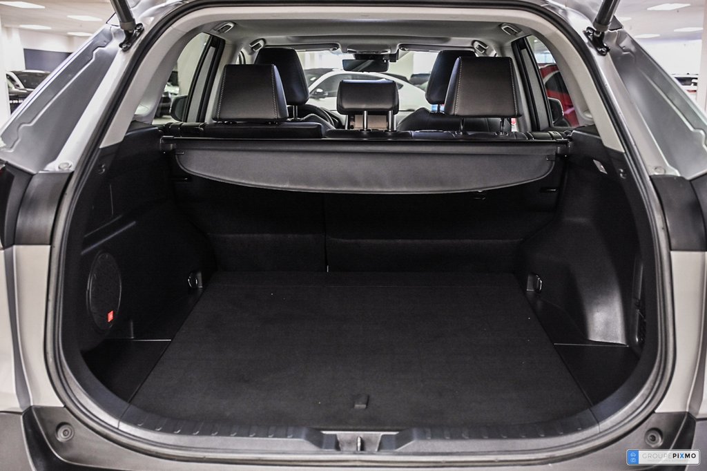 Toyota RAV4  2020 à Brossard, Québec - 18 - w1024h768px