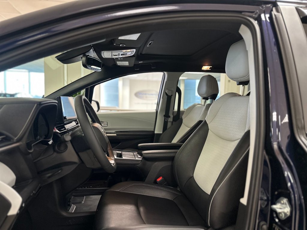 Toyota Sienna  2025 à Brossard, Québec - 7 - w1024h768px