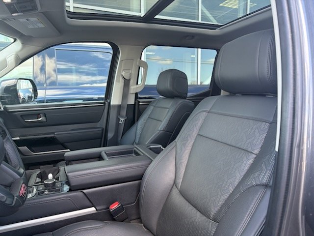 Toyota Tundra Limited | V6 3.5L |  CREW MAX | TRD OFFROAD | 2024 à Brossard, Québec - 11 - w1024h768px