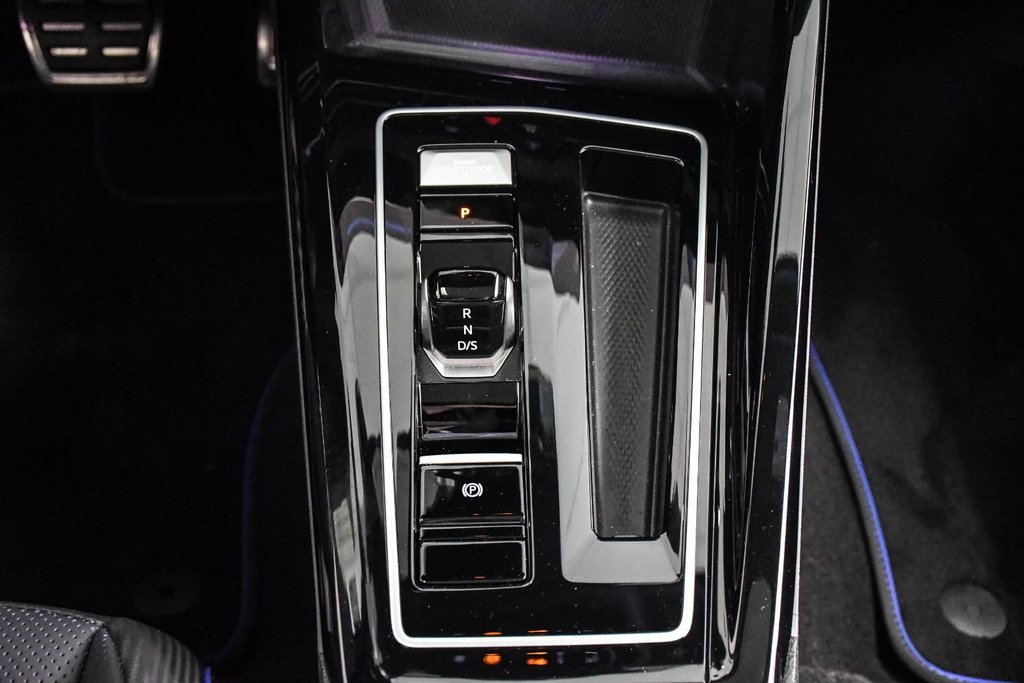 2025 Volkswagen Golf R in Brossard, Quebec - 31 - w1024h768px