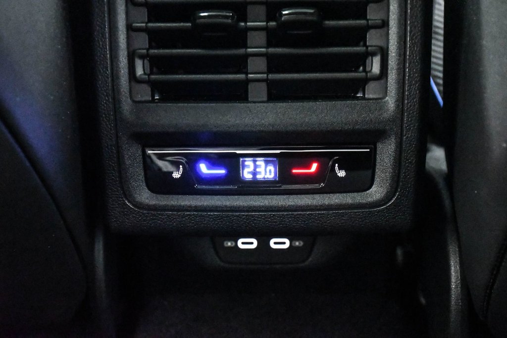 2025 Volkswagen Golf R in Brossard, Quebec - 20 - w1024h768px