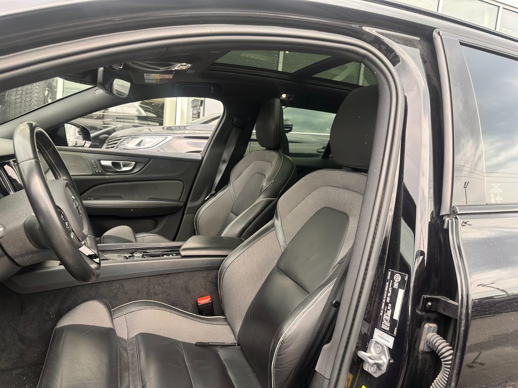 Volvo V60  2021 à Brossard, Québec - 11 - w1024h768px