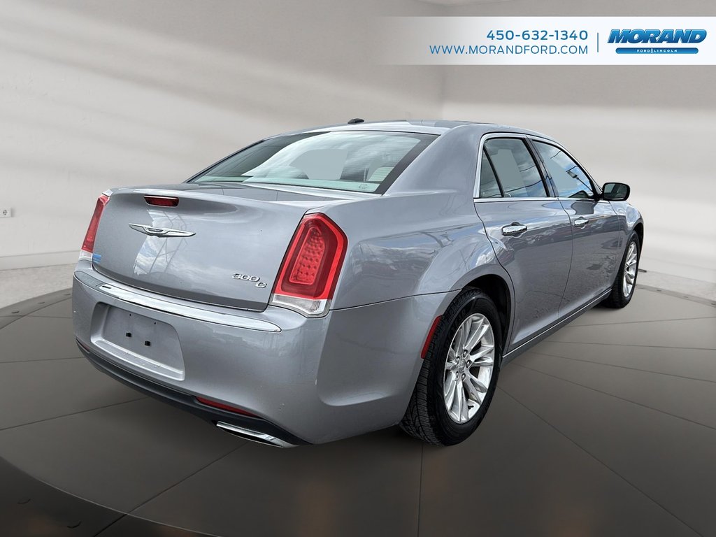 2015 Chrysler 300 C in Sainte-Catherine, Quebec - 5 - w1024h768px