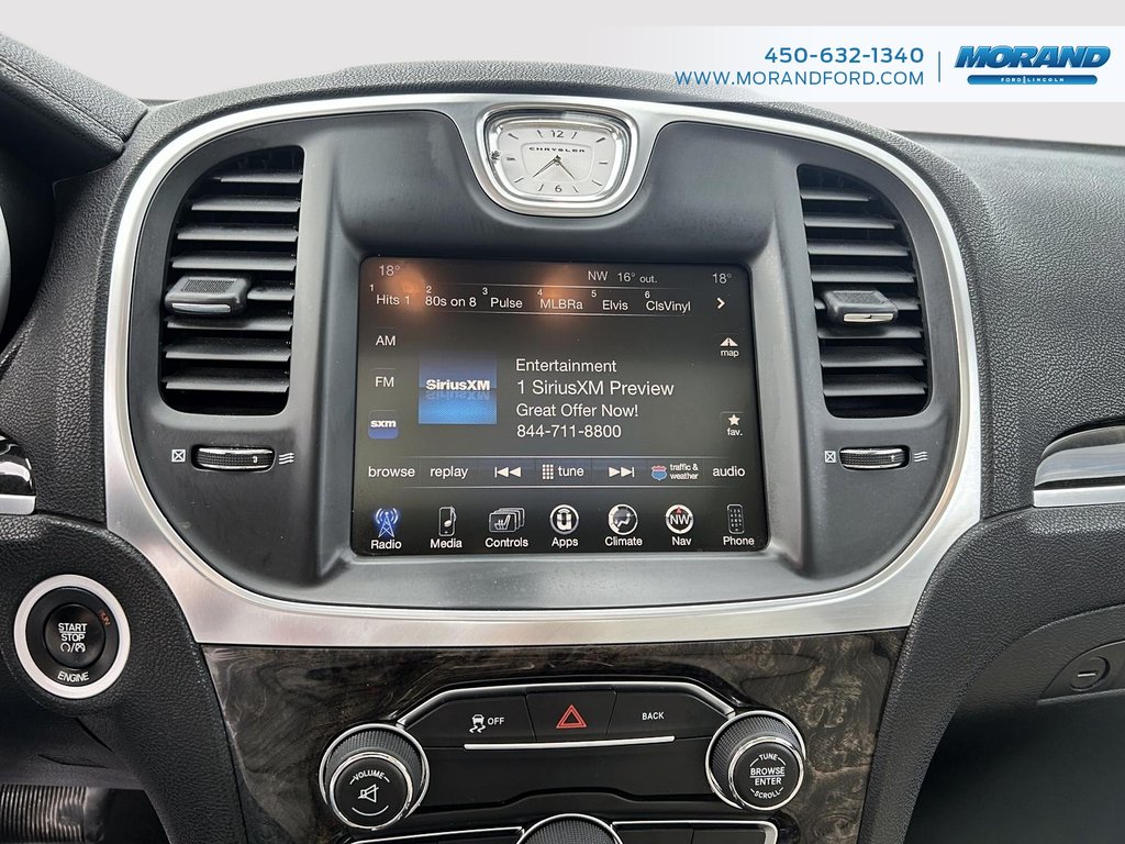 2015 Chrysler 300 C in Sainte-Catherine, Quebec - 19 - w1024h768px