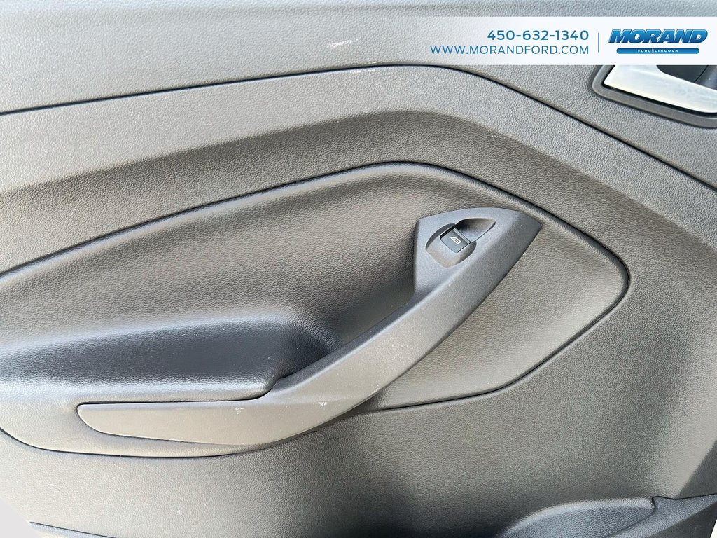 2017 Ford Escape SE in Sainte-Catherine, Quebec - 9 - w1024h768px