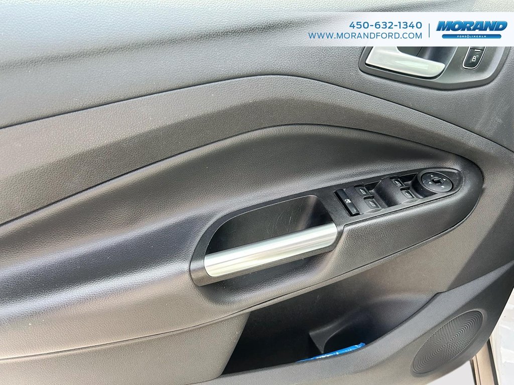 2017 Ford Escape SE in Sainte-Catherine, Quebec - 11 - w1024h768px