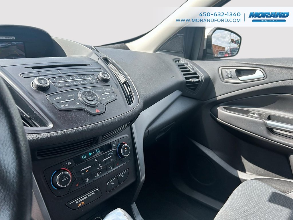 2017 Ford Escape SE in Sainte-Catherine, Quebec - 19 - w1024h768px