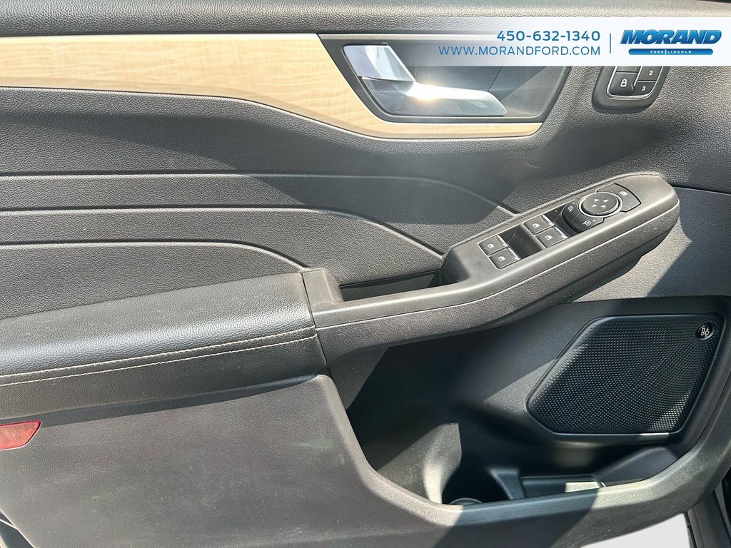 Ford Escape Titanium Plug-In Hybrid 2021 à Sainte-Catherine, Québec - 13 - w1024h768px