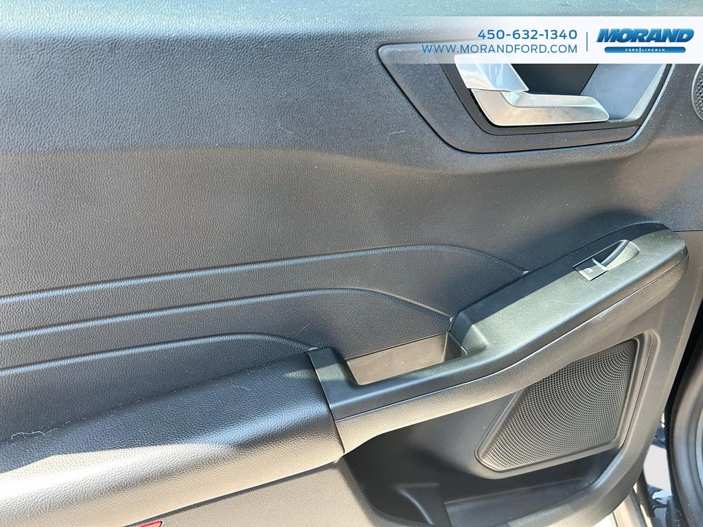 2021 Ford Escape Titanium Plug-In Hybrid in Sainte-Catherine, Quebec - 11 - w1024h768px