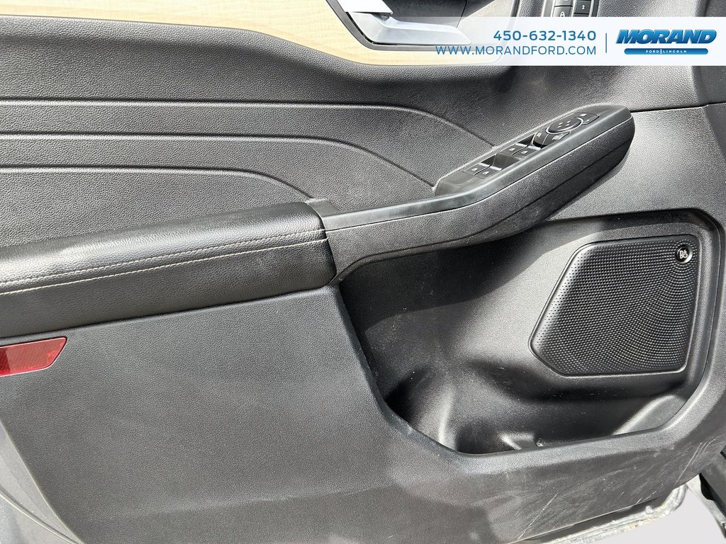 Ford Escape Titanium 2022 à Sainte-Catherine, Québec - 13 - w1024h768px