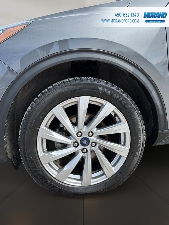 Ford Escape Titanium 2022 à Sainte-Catherine, Québec - 9 - w1024h768px