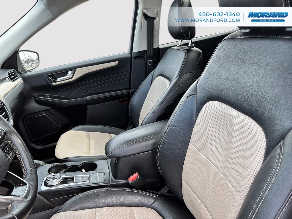 Ford Escape Titanium 2022 à Sainte-Catherine, Québec - 15 - w1024h768px