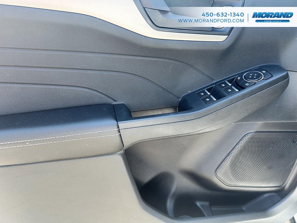 2022 Ford Escape SE awd in Sainte-Catherine, Quebec - 12 - w1024h768px