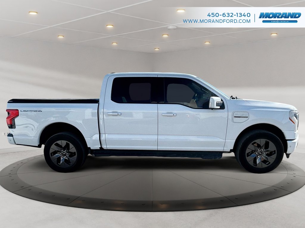 Ford F-150 Lightning  2022 à Sainte-Catherine, Québec - 2 - w1024h768px