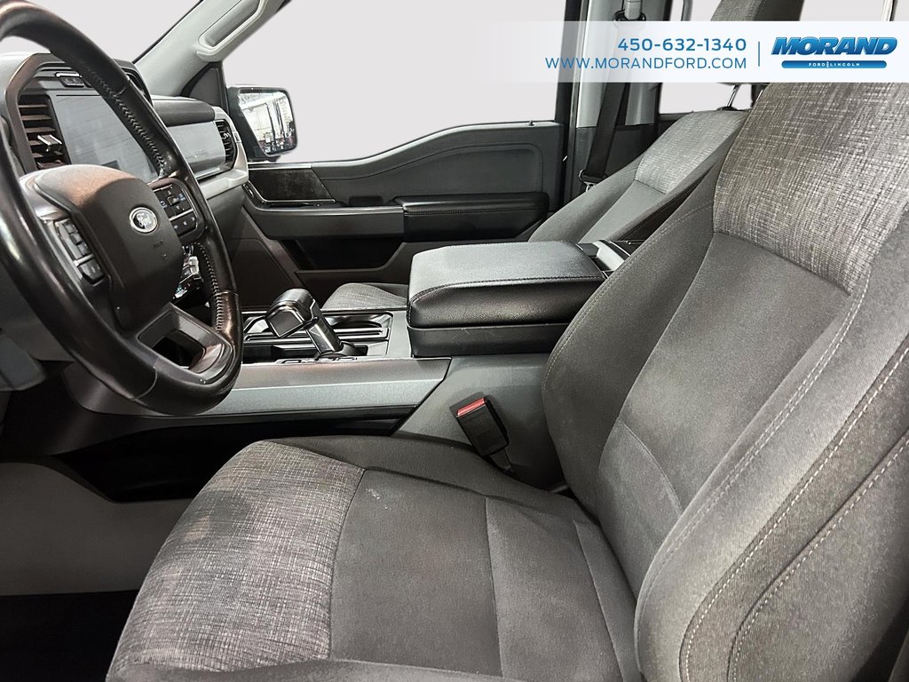 2023 Ford F-150 Lightning in Sainte-Catherine, Quebec - 15 - w1024h768px