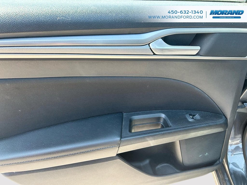 2018 Ford Fusion SE in Sainte-Catherine, Quebec - 8 - w1024h768px