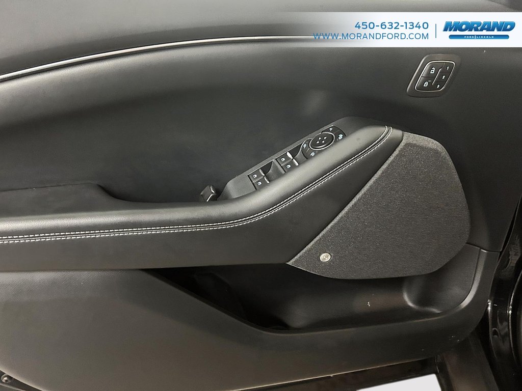 2021 Ford Mustang Mach-E Premium in Sainte-Catherine, Quebec - 13 - w1024h768px