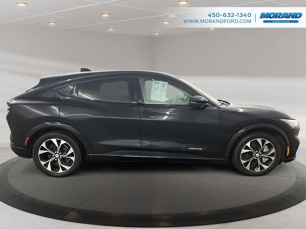 2021 Ford Mustang Mach-E Premium in Sainte-Catherine, Quebec - 4 - w1024h768px