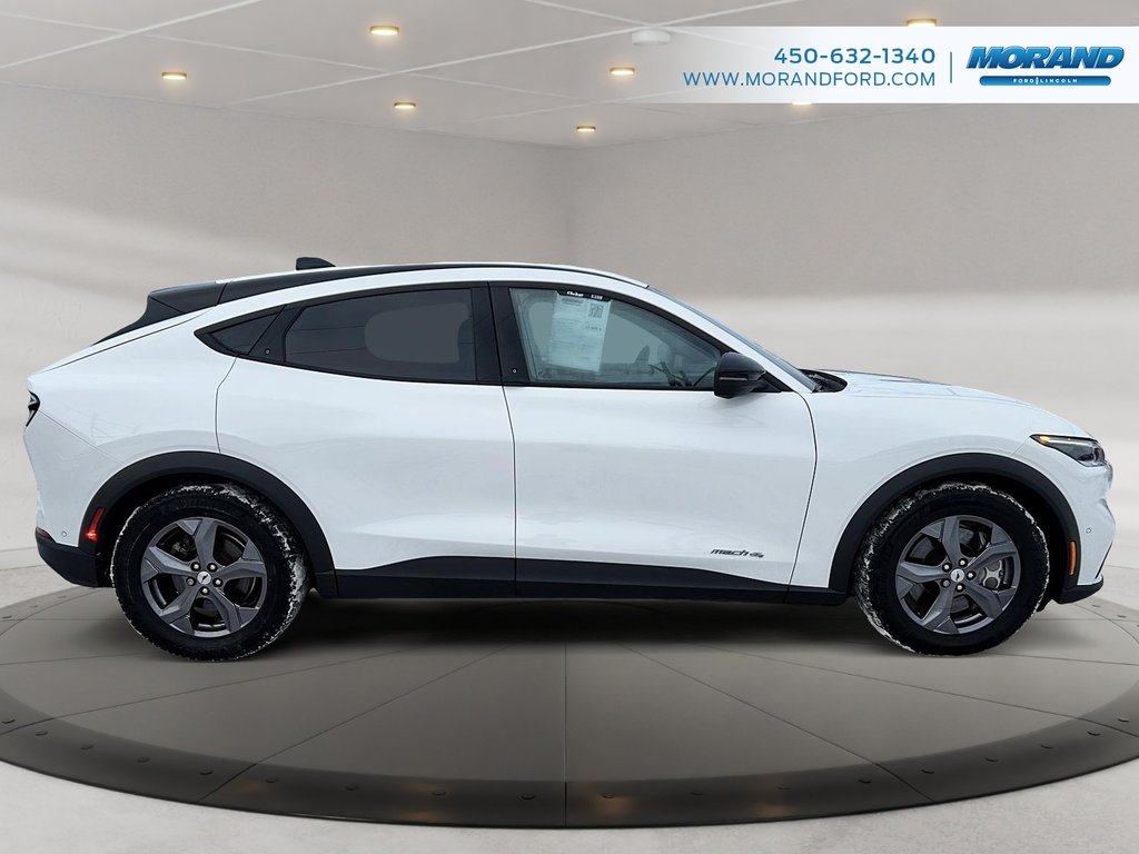 2023 Ford Mustang Mach-E Select in Sainte-Catherine, Quebec - 3 - w1024h768px