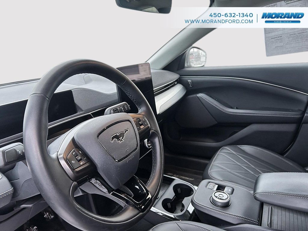 2023 Ford Mustang Mach-E Select in Sainte-Catherine, Quebec - 14 - w1024h768px