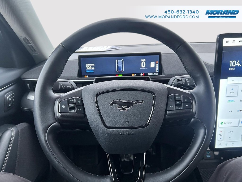 2023 Ford Mustang Mach-E Select in Sainte-Catherine, Quebec - 16 - w1024h768px