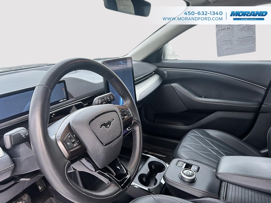 2023 Ford Mustang Mach-E Select in Sainte-Catherine, Quebec - 14 - w1024h768px