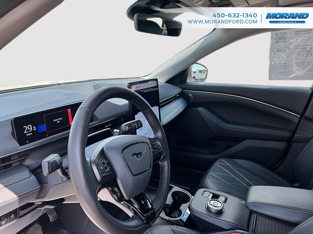 2024 Ford Mustang Mach-E Select in Sainte-Catherine, Quebec - 14 - w1024h768px