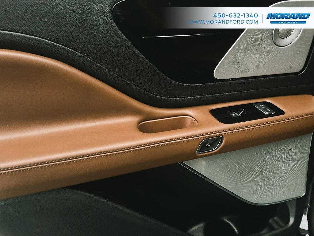 Lincoln Aviator Reserve 2023 à Sainte-Catherine, Québec - 11 - w1024h768px