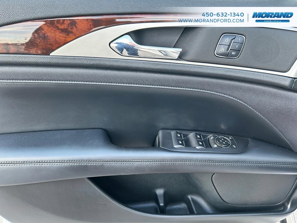 2017 Lincoln MKZ Reserve in Sainte-Catherine, Quebec - 12 - w1024h768px