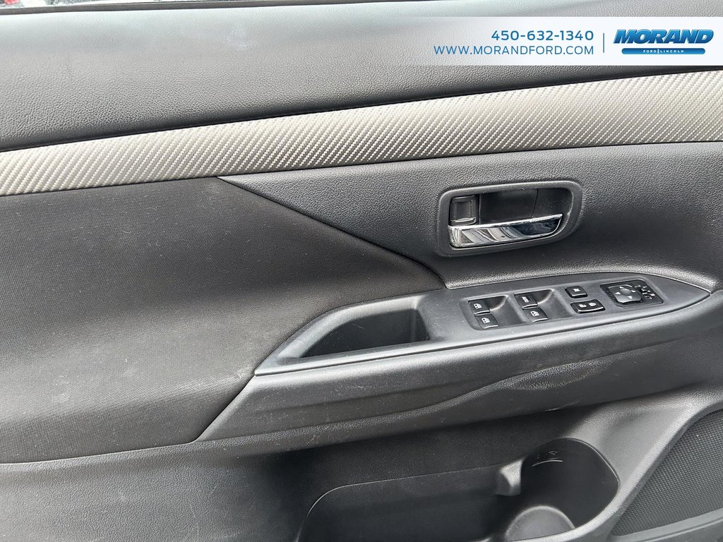 Mitsubishi Outlander ES 2016 à Sainte-Catherine, Québec - 13 - w1024h768px