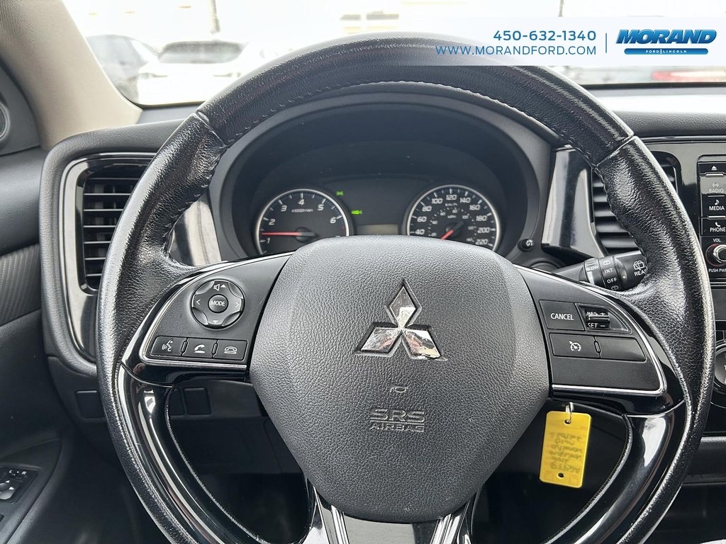 Mitsubishi Outlander ES 2016 à Sainte-Catherine, Québec - 17 - w1024h768px