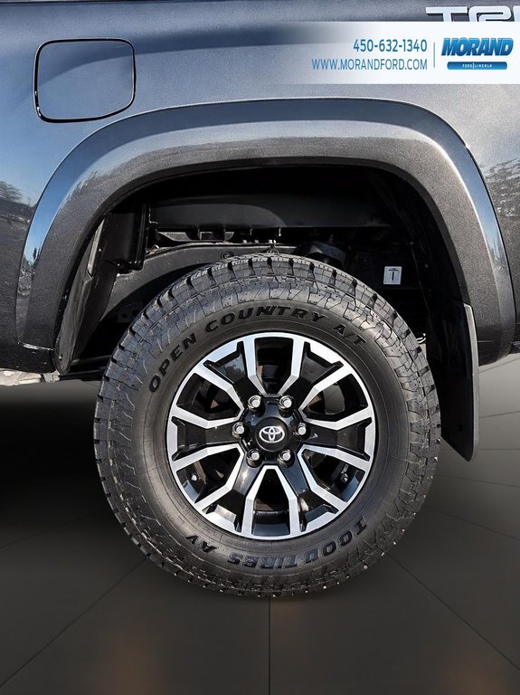 2023 Toyota TACOMA DBL CAB SR5/TRD in Sainte-Catherine, Quebec - 10 - w1024h768px