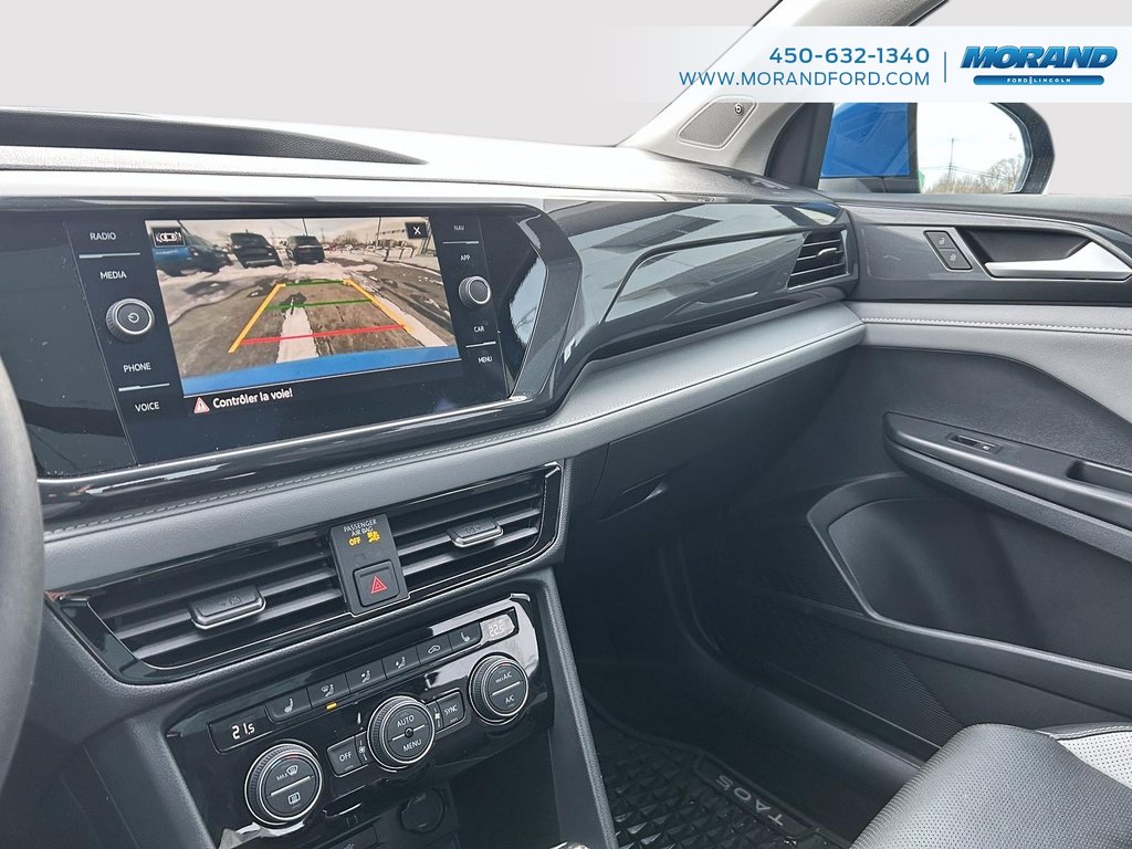2022 Volkswagen Taos Highline in Sainte-Catherine, Quebec - 18 - w1024h768px