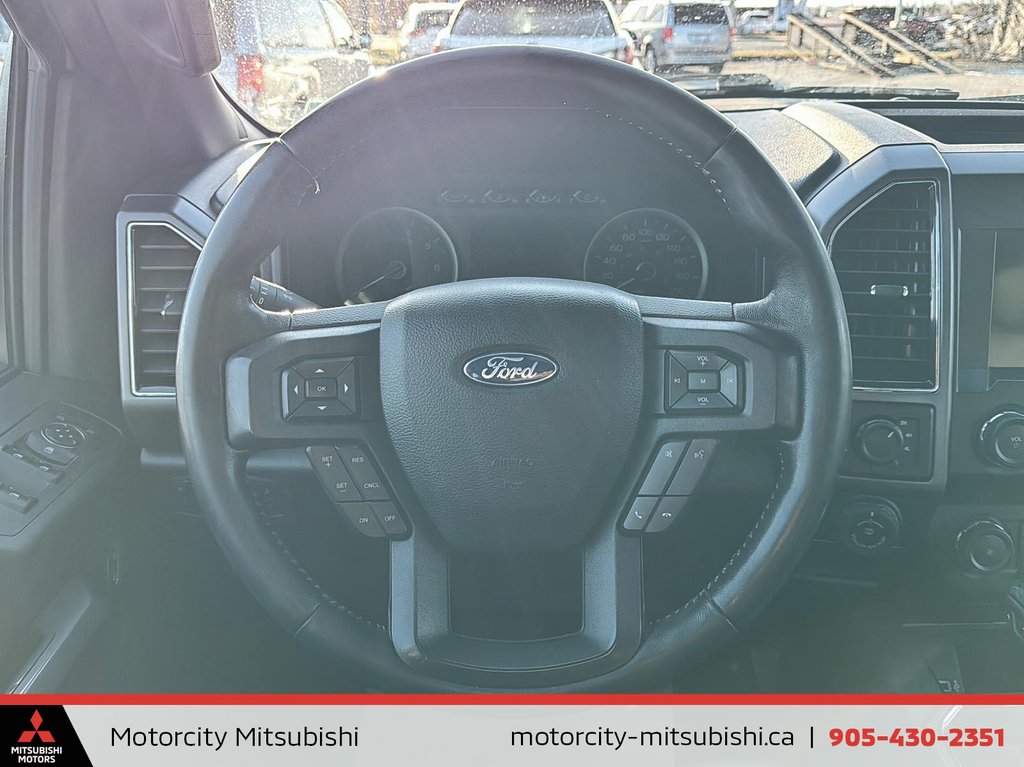 2019  F-150 XLT Supercrew in Whitby, Ontario - 10 - w1024h768px