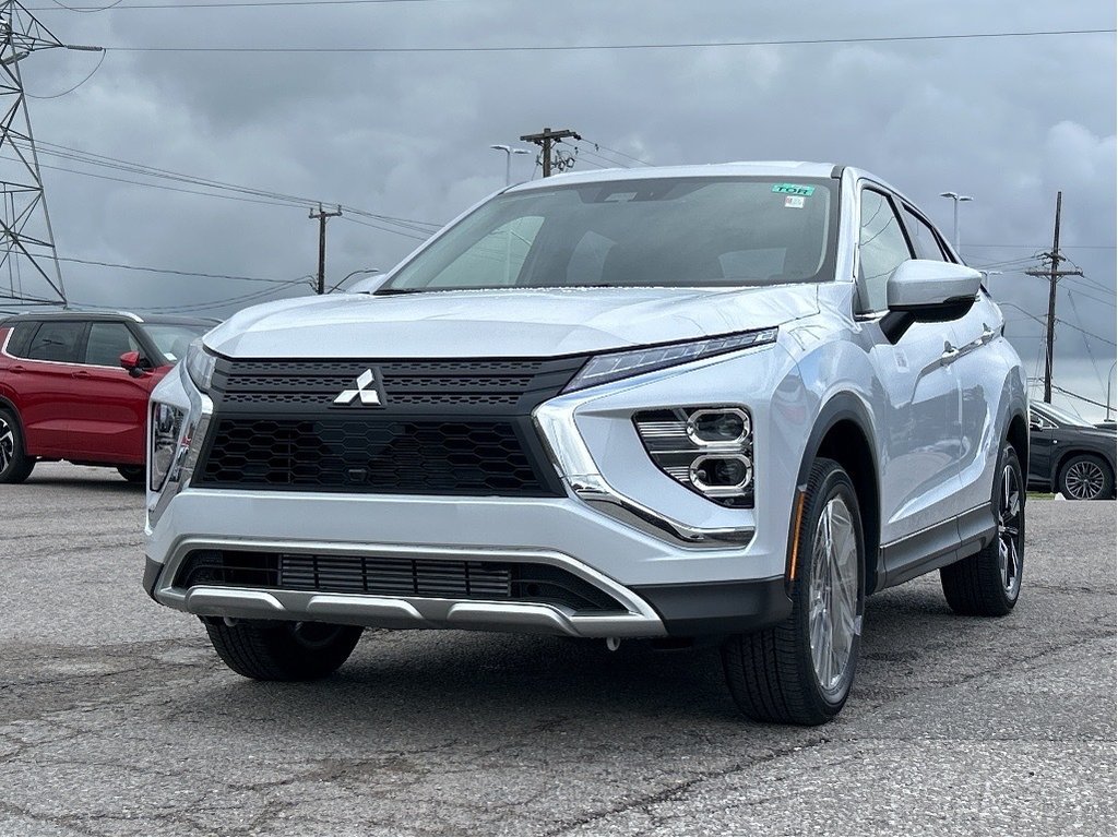 2024  ECLIPSE CROSS SE S-AWC.. In Stock and Ready to go! Buy Today! in Whitby, Ontario - 3 - w1024h768px