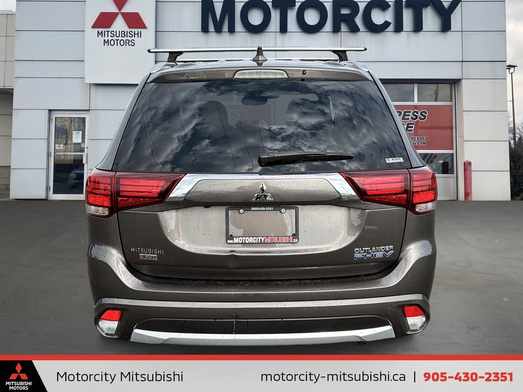 2018  OUTLANDER PHEV GT in Whitby, Ontario - 3 - w1024h768px