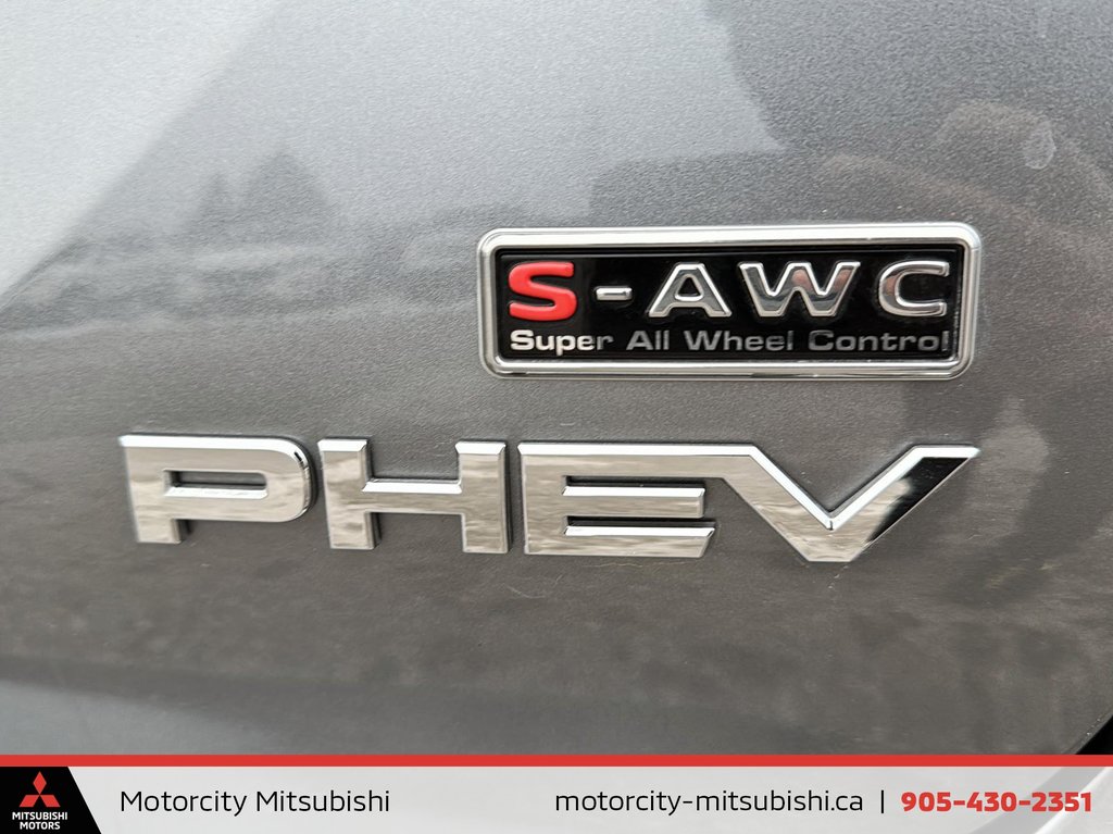 2023  OUTLANDER PHEV SEL.. Accident Free in Whitby, Ontario - 15 - w1024h768px