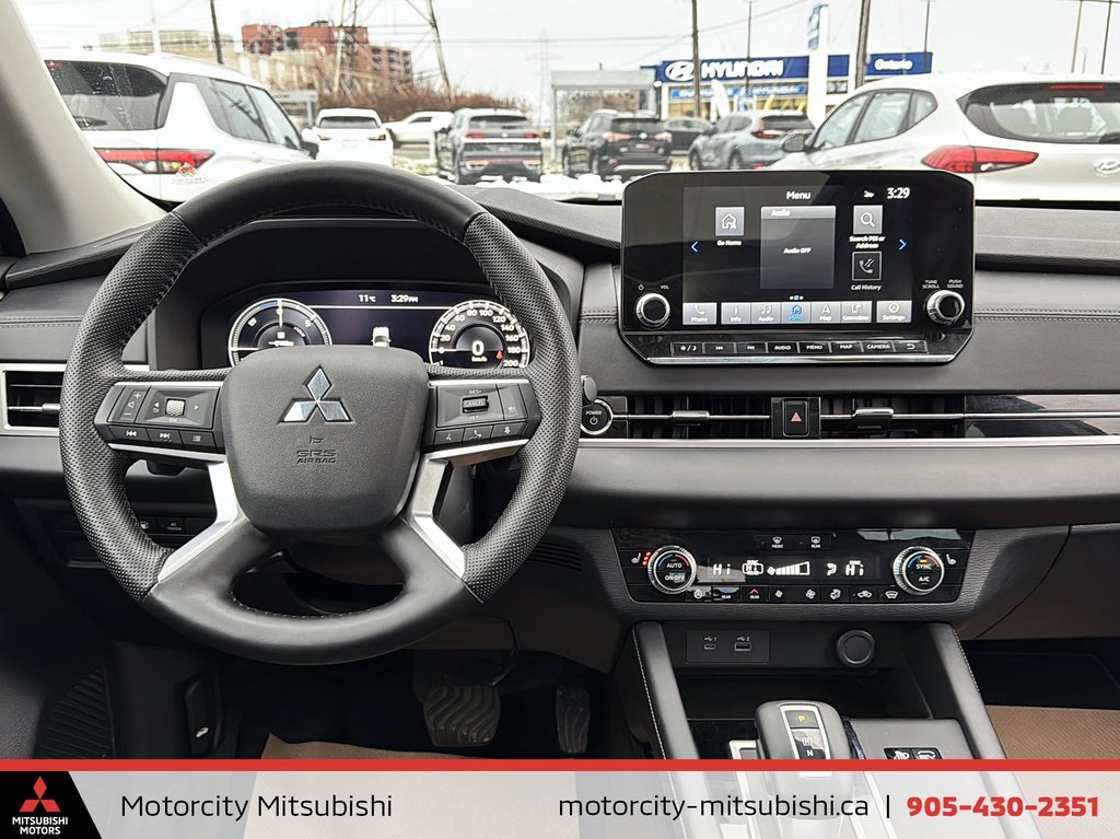 2023  OUTLANDER PHEV SEL.. Accident Free in Whitby, Ontario - 9 - w1024h768px