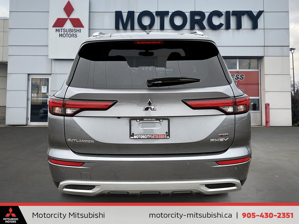 2023  OUTLANDER PHEV SEL.. Accident Free in Whitby, Ontario - 3 - w1024h768px