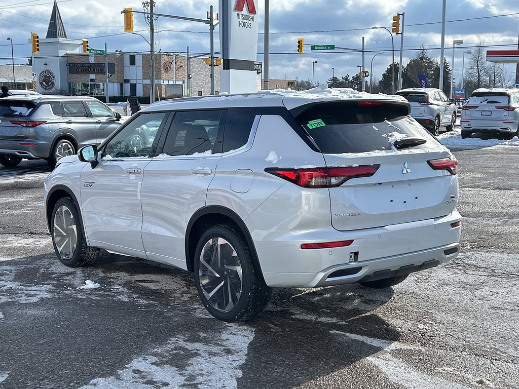2024  OUTLANDER PHEV GT-P S-AWC...Spring Savings on Now! IN STORE ONLY! in Whitby, Ontario - 5 - w1024h768px