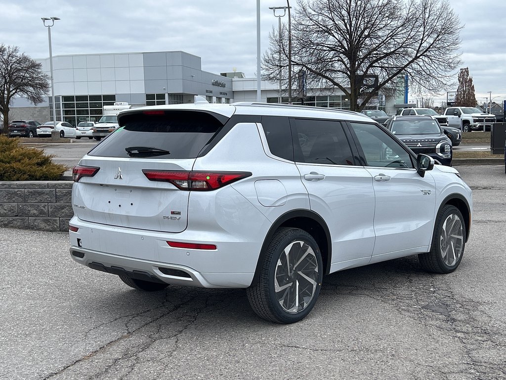 2024  OUTLANDER PHEV GT-P S-AWC...Spring Savings on Now! IN STORE ONLY! in Whitby, Ontario - 7 - w1024h768px
