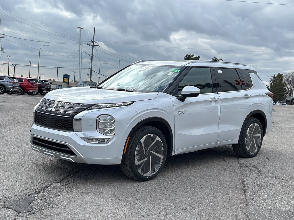 2024  OUTLANDER PHEV GT.. Free Winter Tires in Whitby, Ontario - 4 - w1024h768px