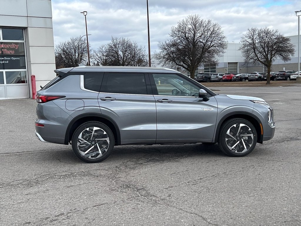 2024  OUTLANDER PHEV GT.. Free Winter Tires in Whitby, Ontario - 8 - w1024h768px