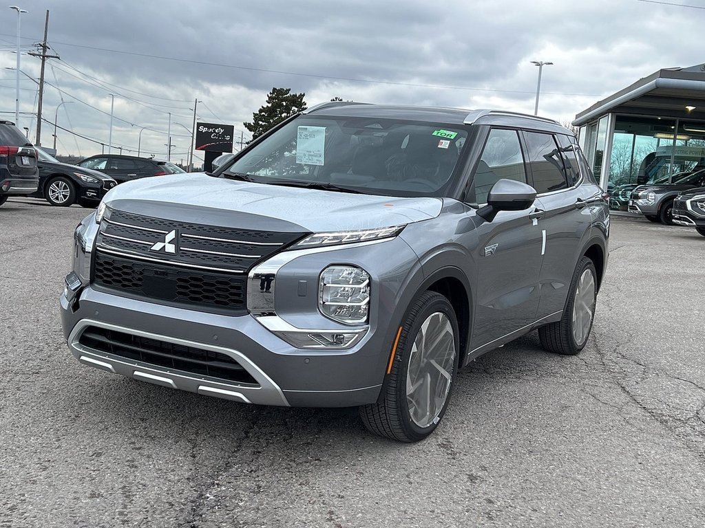 2024  OUTLANDER PHEV GT.. Free Winter Tires in Whitby, Ontario - 3 - w1024h768px