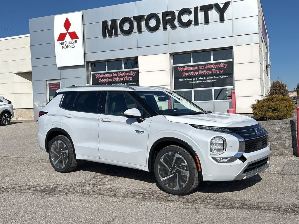 2024  OUTLANDER PHEV GT.. Free Winter Tires in Whitby, Ontario - 9 - w1024h768px